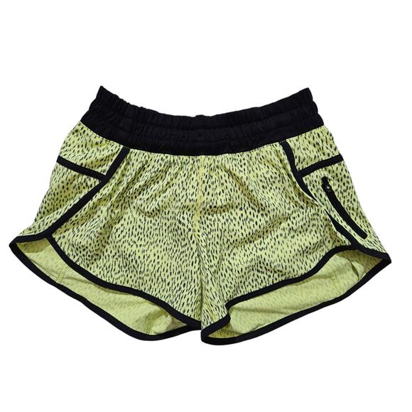 Lululemon womens Tracker Short III *4-way Stretch Yellow Black shorts size 4 - Picture 2 of 13